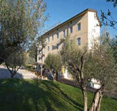 Hotel Tirrenus Perugia Ngoại thất bức ảnh